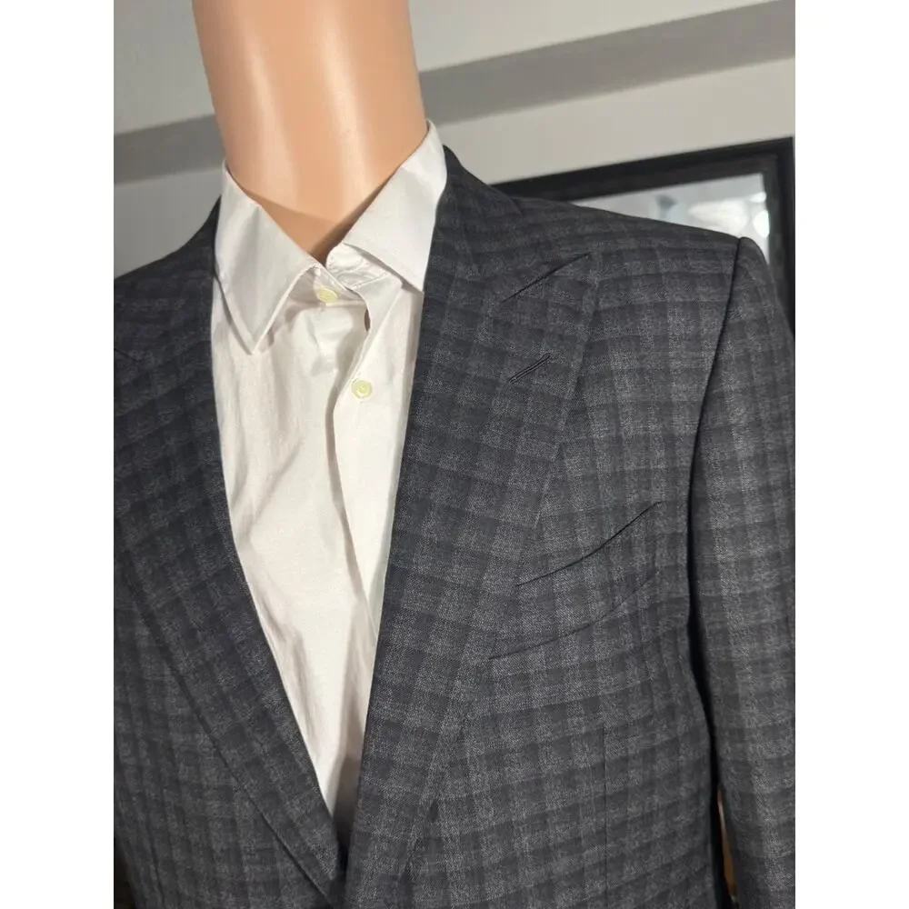 Tom Ford Plaid Charcoal 2pc Peak Lapel Suit 50R Italy 40R US 34x32 Trousers EUC
